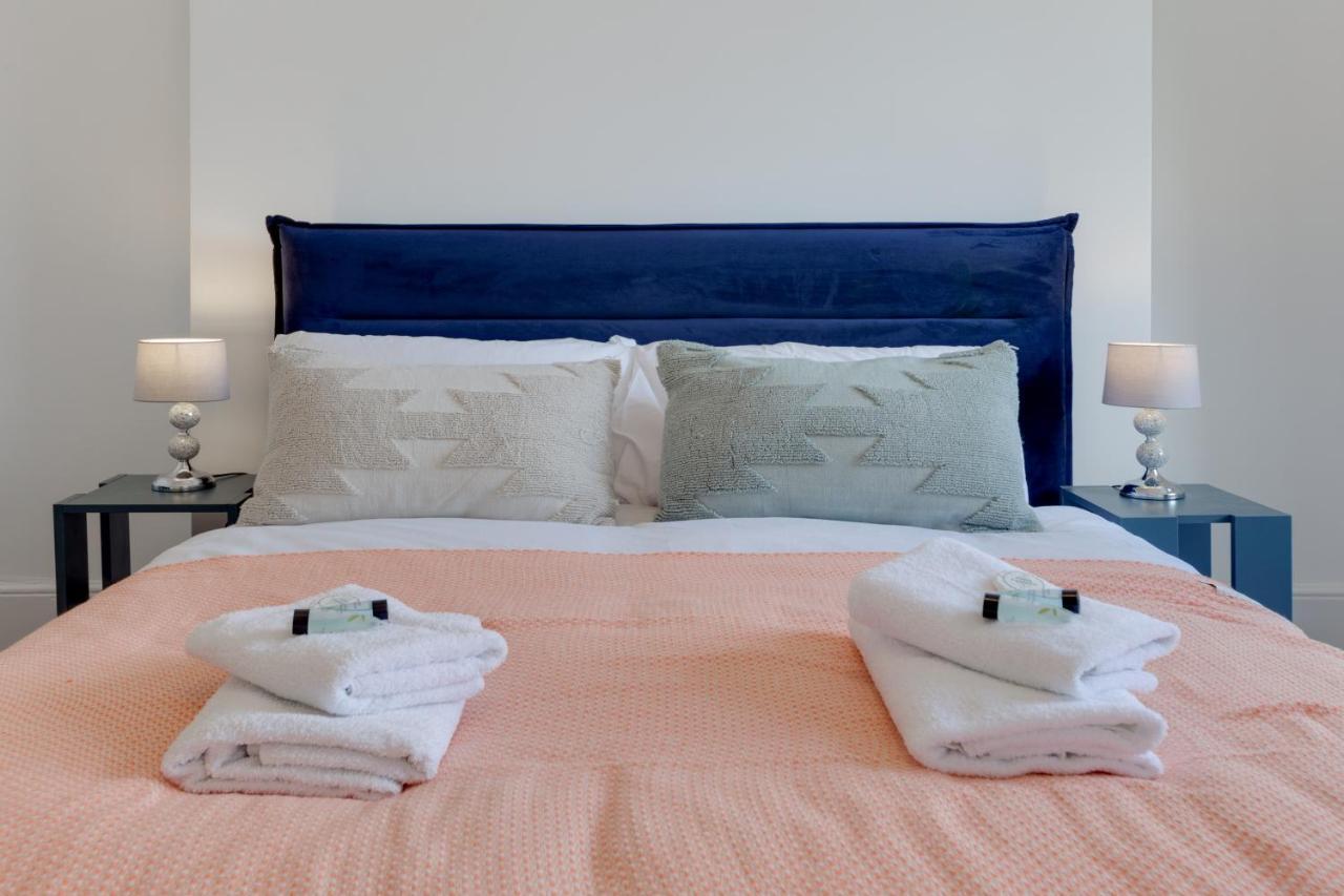Suites By Rehoboth - M'Nuchah - Camden Road London Kültér fotó